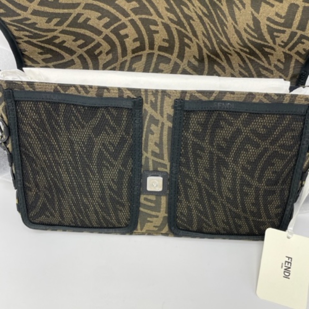 Fendi FF Vertigo Large Baguette Messenger Bag - Picture 5 of 9